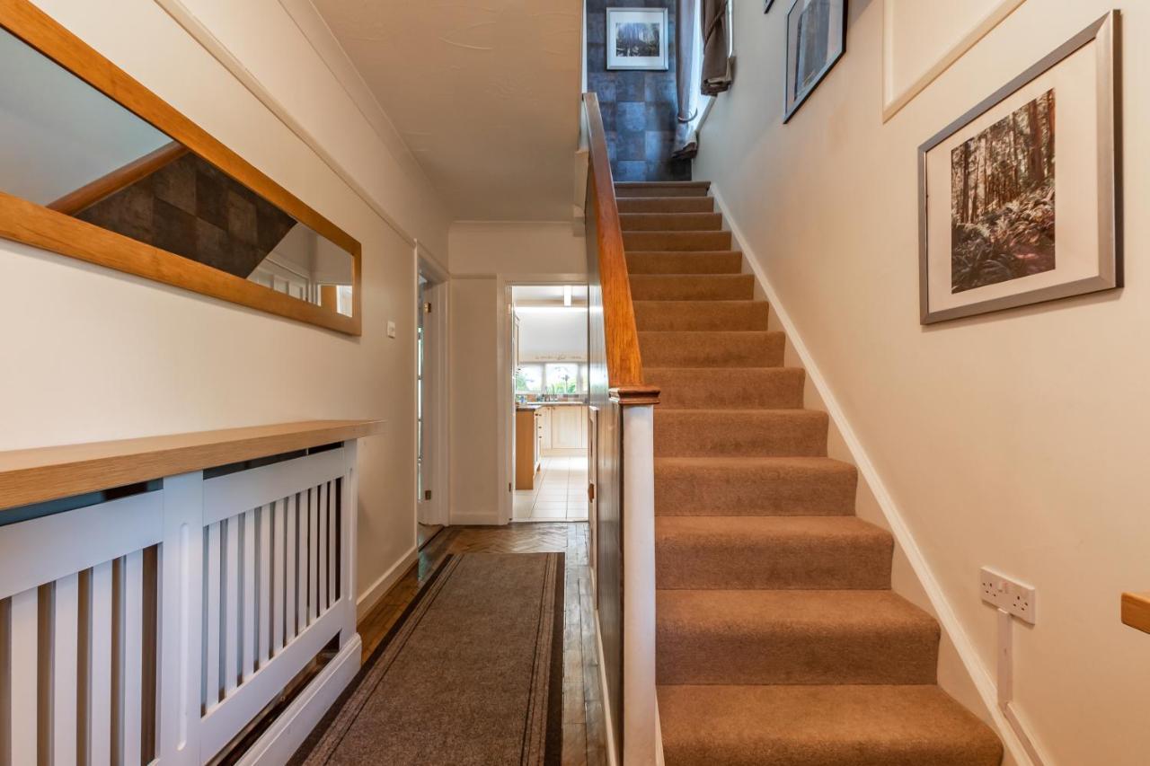 Cheerful 3-Bedroom Douglas House With Patio Саутхамптън Екстериор снимка